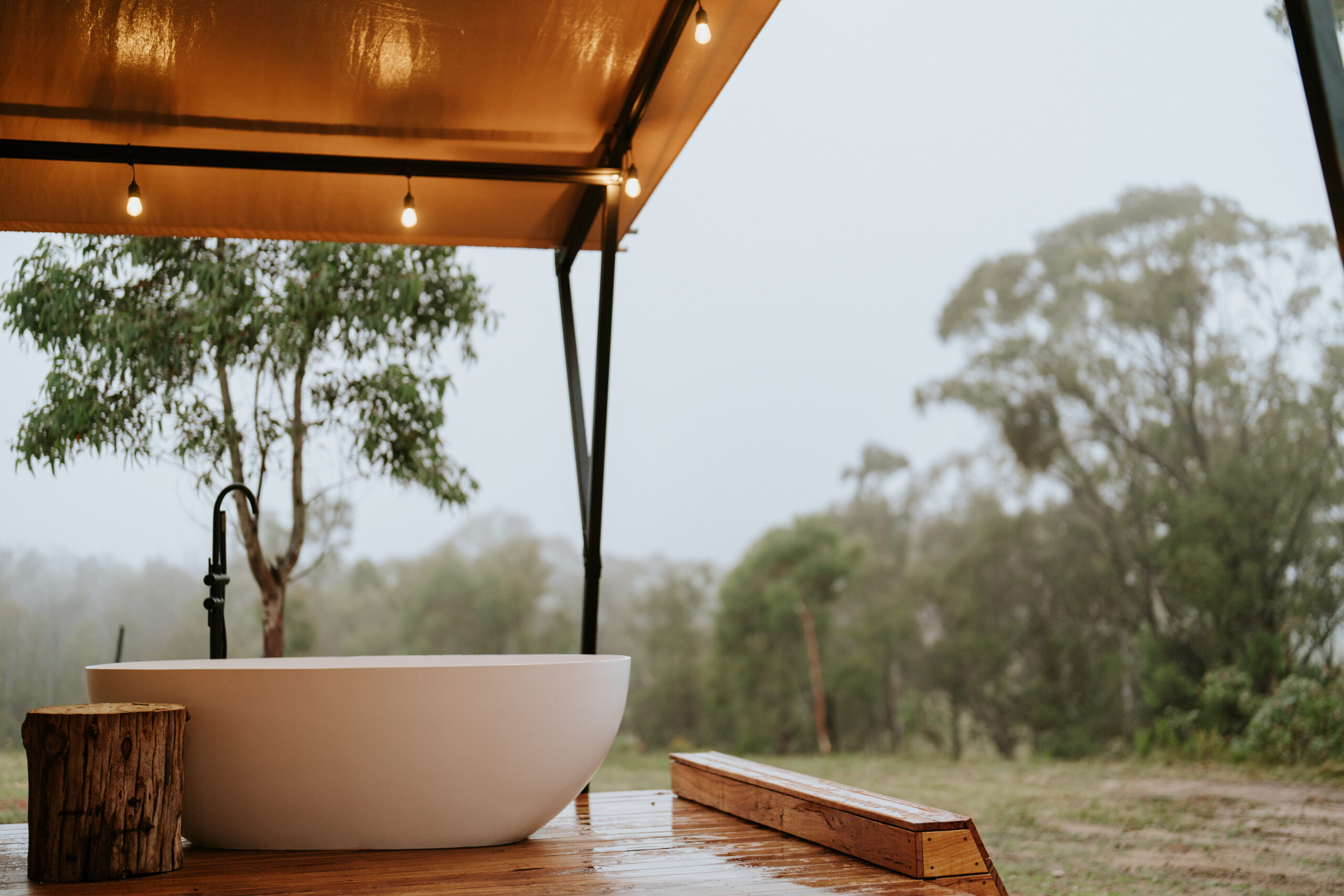 Outdoor bath